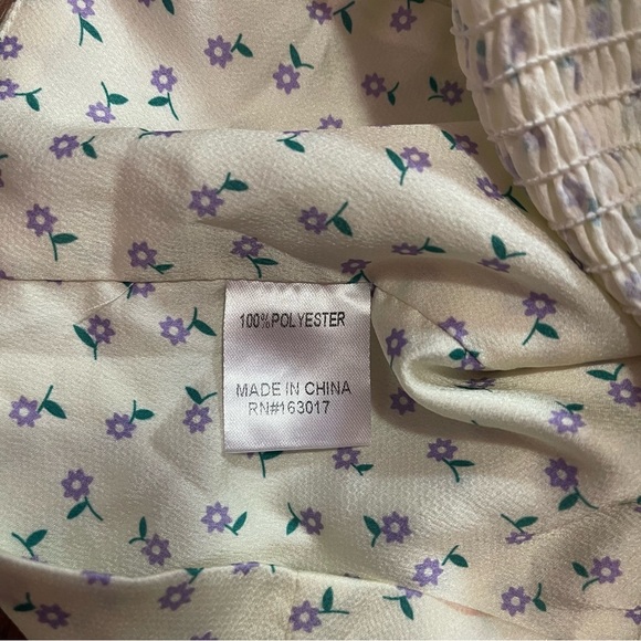 Princess Polly Top Women’s Size 8 US Light Yellow Lilac Floral Crop Puff Sleeves - Picture 15 of 15